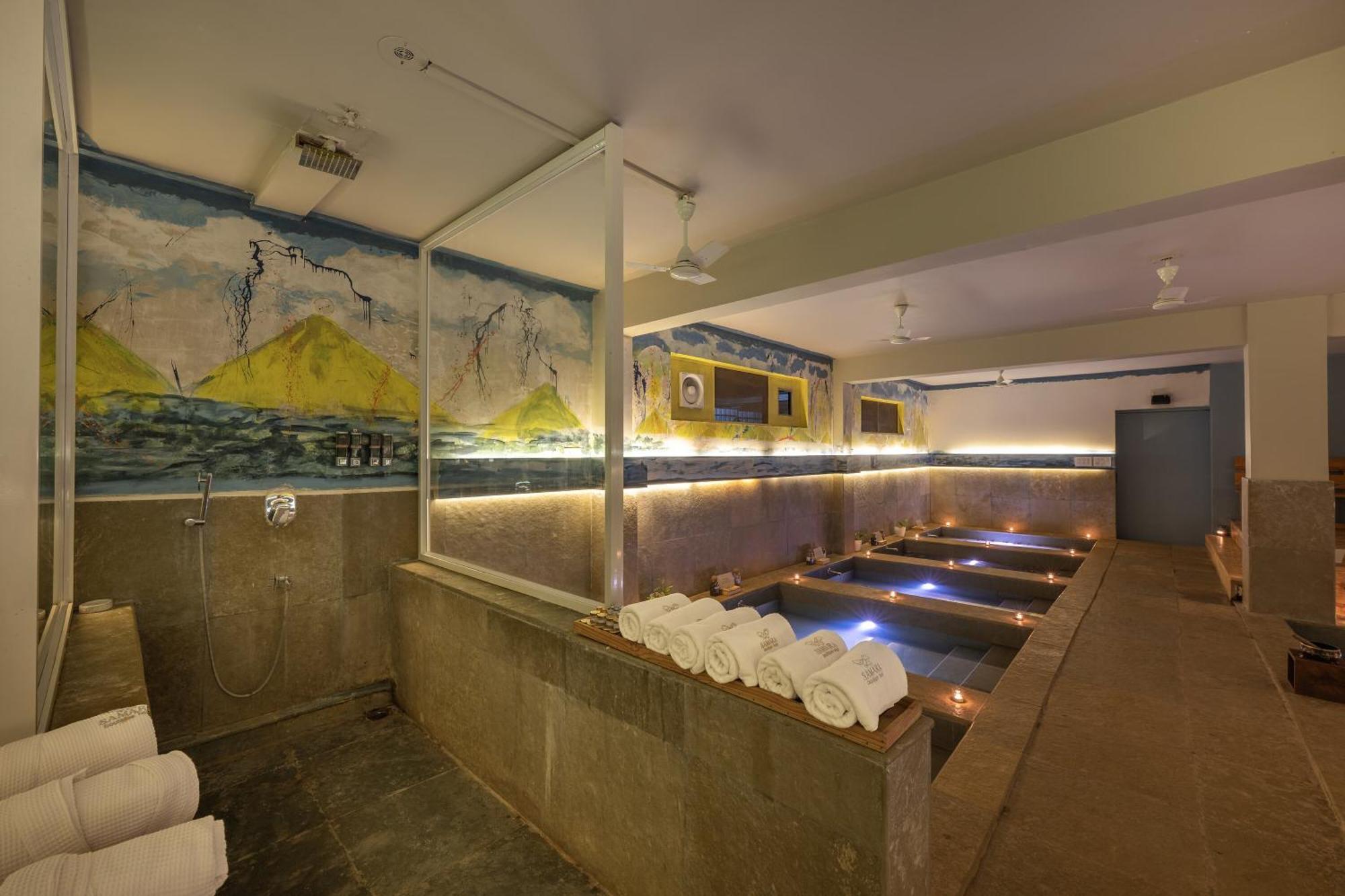 Echor Samara Morjim Goa Sea View Restro Hotel Buitenkant foto